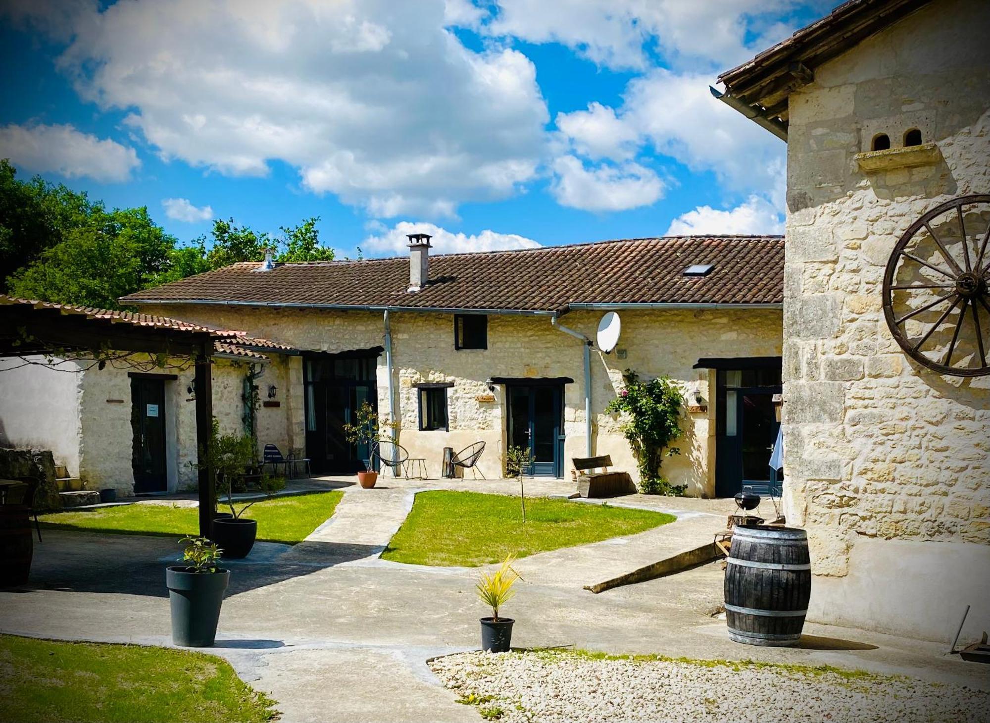 Métairie des Gâcheries Champagne-et-Fontaine Esterno foto
