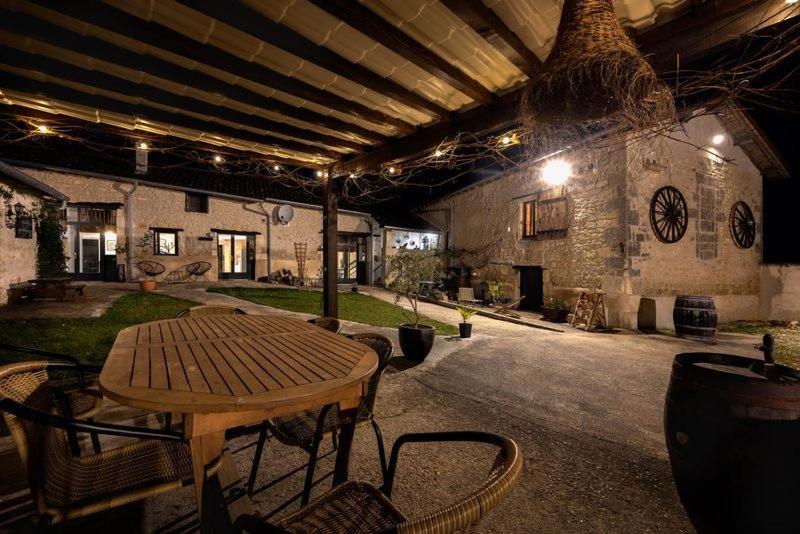 Métairie des Gâcheries Champagne-et-Fontaine Esterno foto